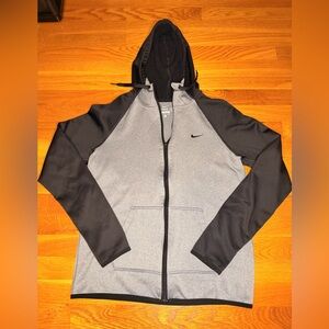 Nike Therma-Fit Full Zip Hoodie Women’s Small Gray Black Athletic Jacket